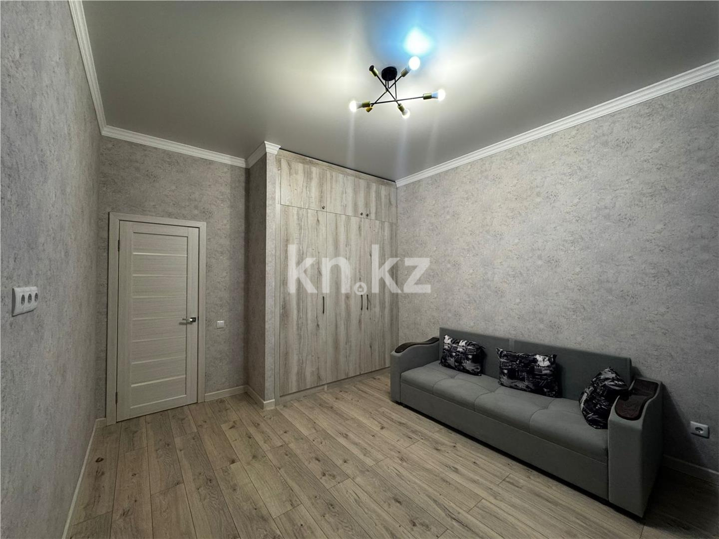 Продажа 1-комнатной квартиры, 36 м², ул. Айтматова, дом  62/2 в Астане - фото 2
