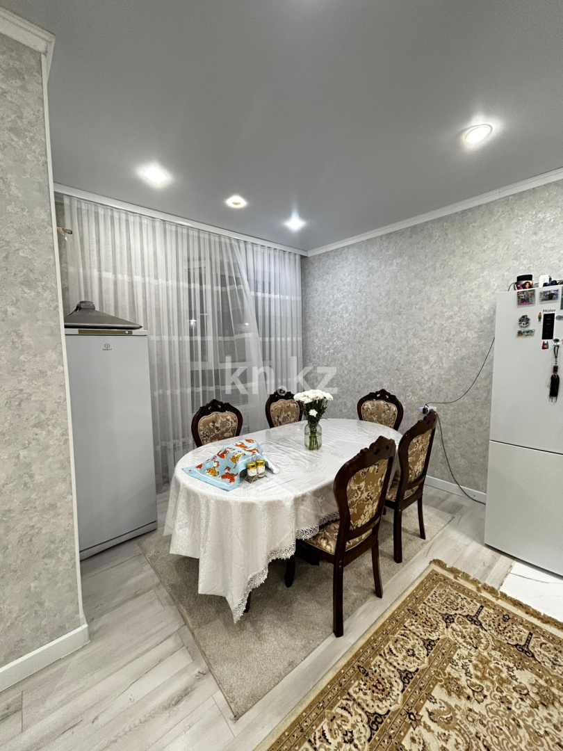 Продажа 3-комнатной квартиры, 83 м², ул. Муканова, дом  61/2 в Караганде - фото 3