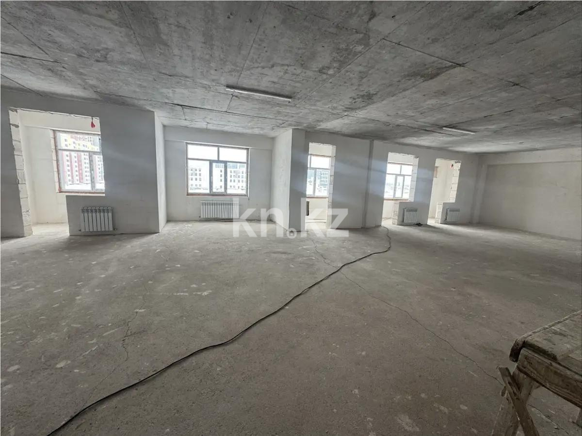 Продажа 4-комнатной квартиры, 162.2 м² в Астане