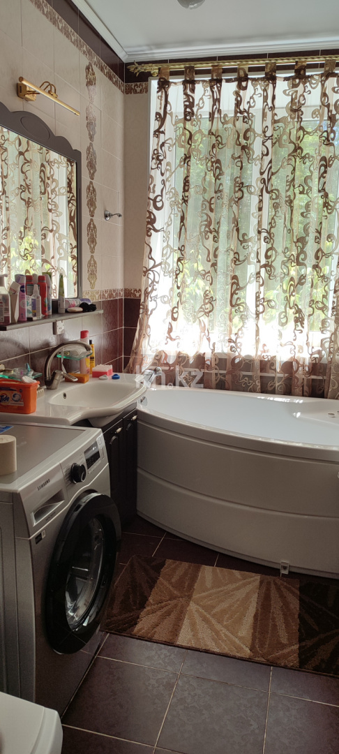 Аренда 3-комнатной квартиры, 72.5 м² - Аренда квартир помесячно от хозяев в Караганде фото 3 из 11