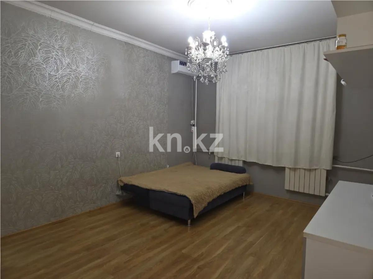 Продажа 1-комнатной квартиры, 43.2 м², мкр-н Аксай-5, дом  9 - Продажа квартир в Алматы фото 1 из 5