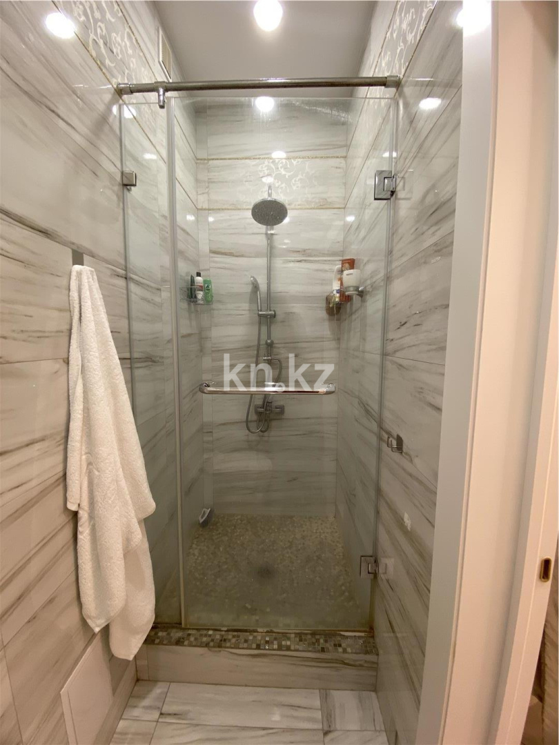 Продажа 4-комнатной квартиры, 132 м², ул. Шарля де Голля - Продажа квартир в Казахстане фото 20 из 27