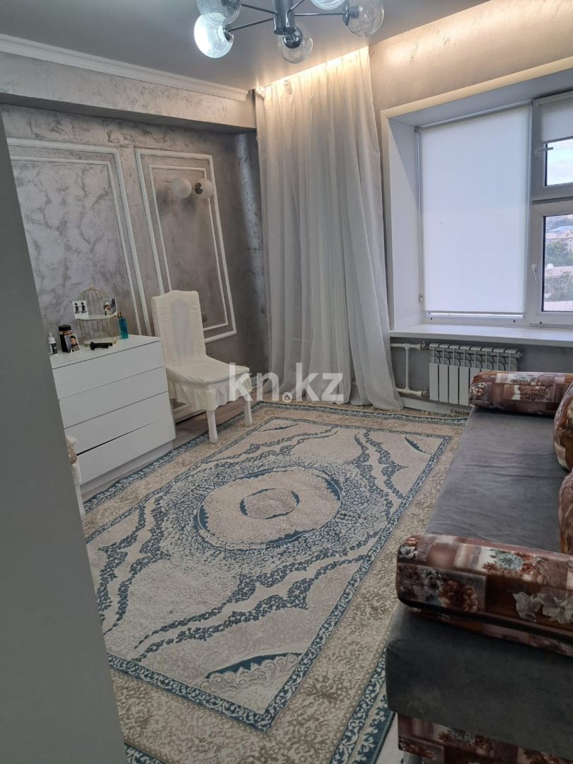 Продажа 3-комнатной квартиры, 65.6 м², пр. Абая, дом  216 - Продажа и аренда недвижимости в Уральске фото 1 из 12