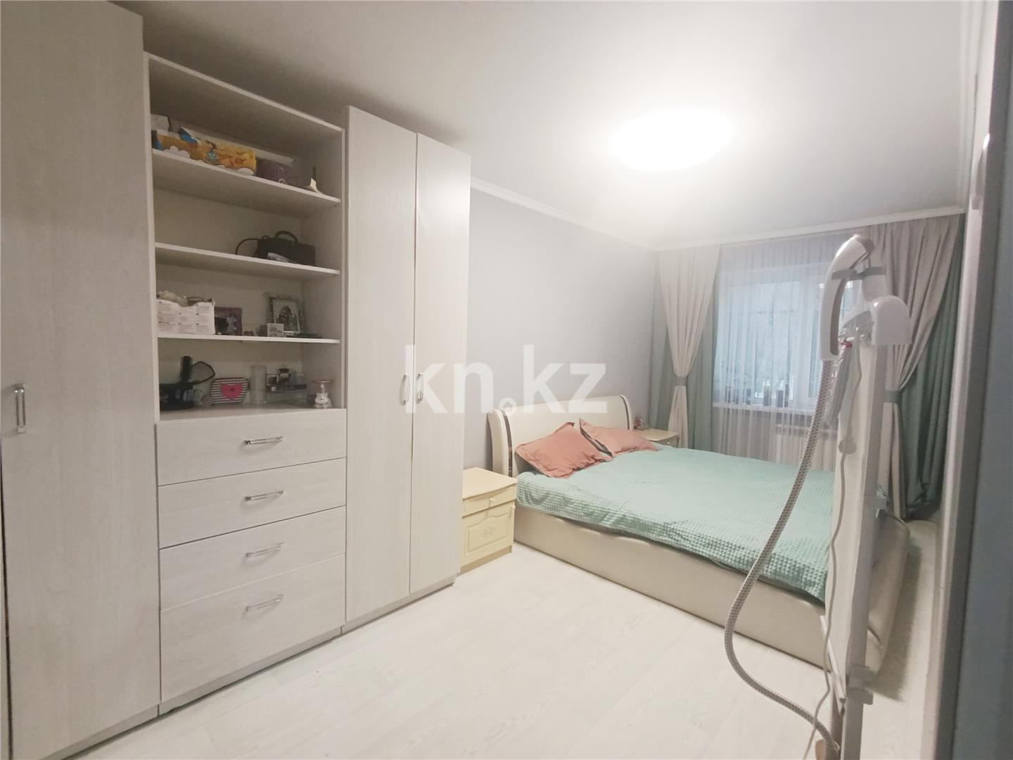 Продажа 3-комнатной квартиры, 62 м², ул. Муканова, дом  24 в Караганде - фото 4