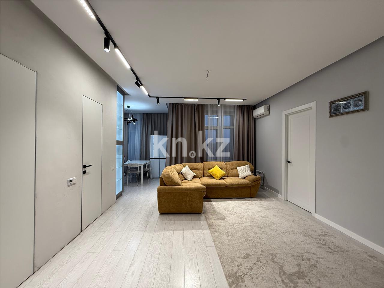 Продажа 3-комнатной квартиры, 74 м² - Продажа трехкомнатных квартир в кирпичном доме в Караганде - страница 2 фото 2 из 16