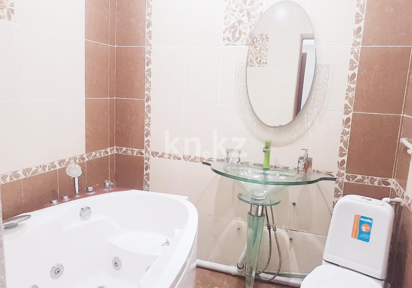 Аренда 1-комнатной квартиры посуточно, 52 м², Алмагуль мкр-н, дом  9 - Продажа квартир в Атырау фото 16 из 18