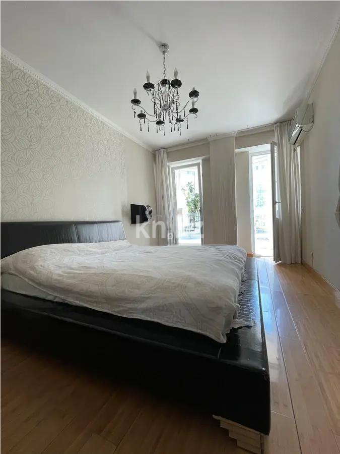 Продажа 3-комнатной квартиры, 108.5 м², ул. Шевченко, дом  8 - Продажа квартир в Казахстане фото 1 из 4