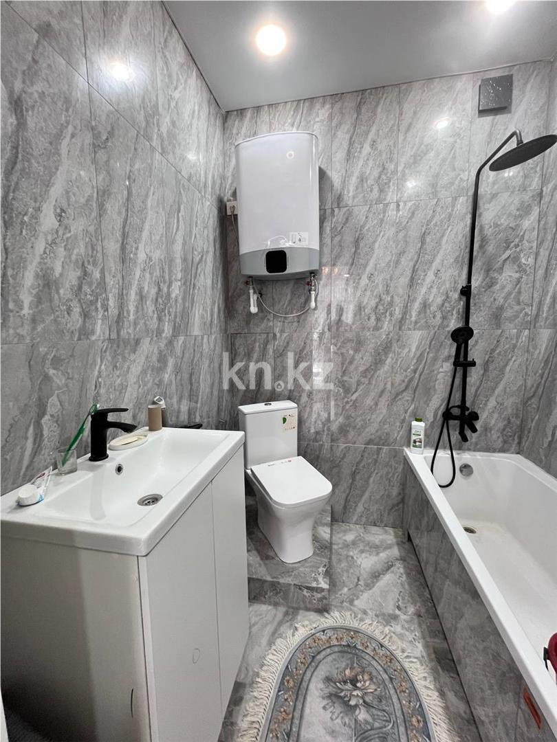 Продажа 4-комнатной квартиры, 131 м², ул. Ашимова в Караганде - фото 18