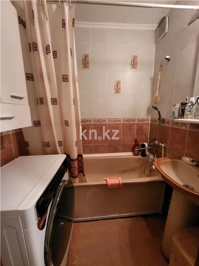 Продажа 2-комнатной квартиры, 51 м², мкр. Орбита-1, дом  21 в Караганде - фото 4