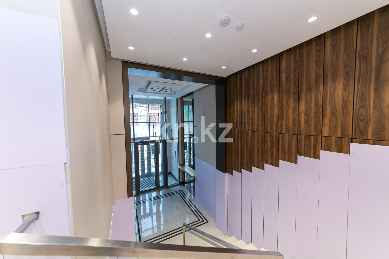 Продажа 3-комнатной квартиры, 65 м², пр. Тауелсыздык, дом  56/2 в Астане - фото 11