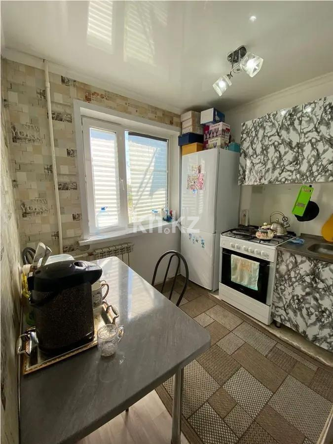 Продажа 2-комнатной квартиры, 46 м², мкр-н 15, дом  28 в Караганде - фото 3