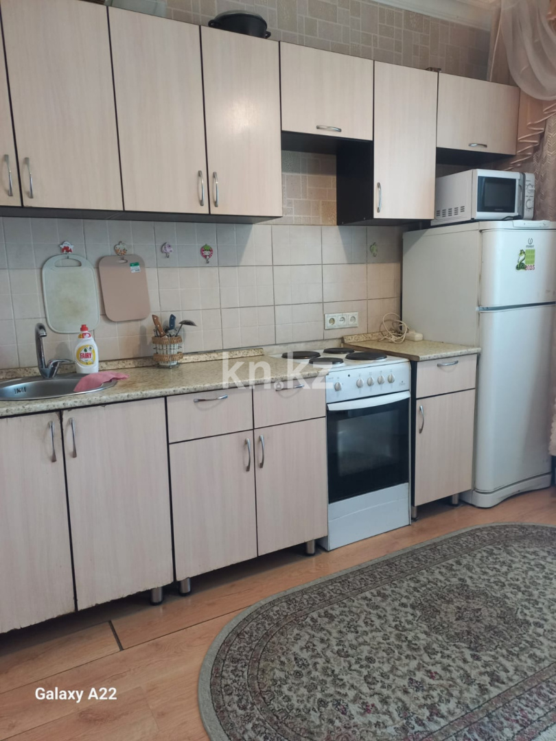 Аренда 1-комнатной квартиры, 41 м² в Астане