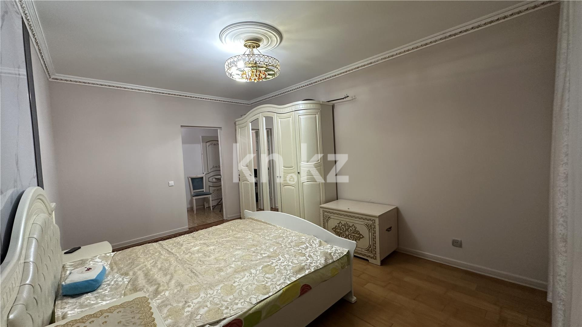 Продажа 4-комнатной квартиры, 106 м², пр. Момышулы в Астане - фото 4