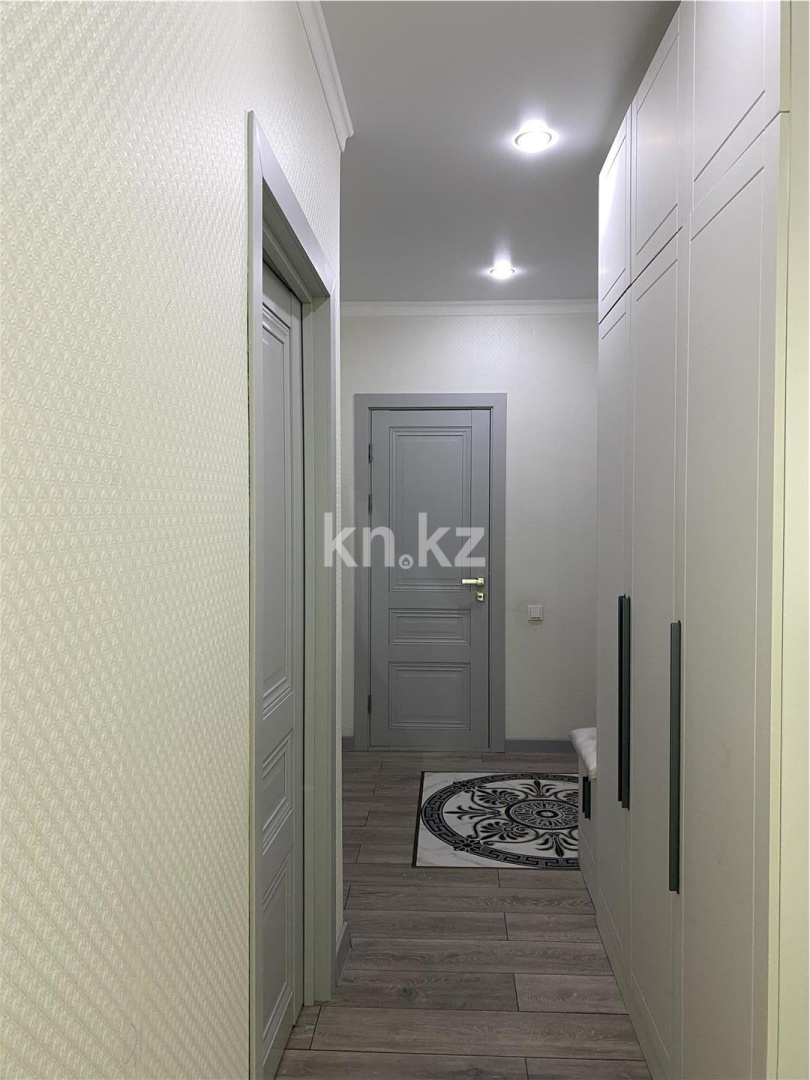 Продажа 2-комнатной квартиры, 60 м², пр. Тауелсыздык в Астане - фото 12