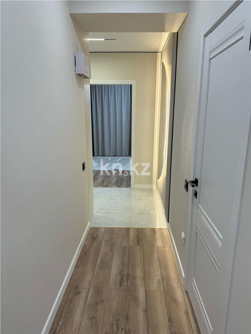 Продажа 3-комнатной квартиры, 66 м², ул. Нажимеденова в Астане - фото 10