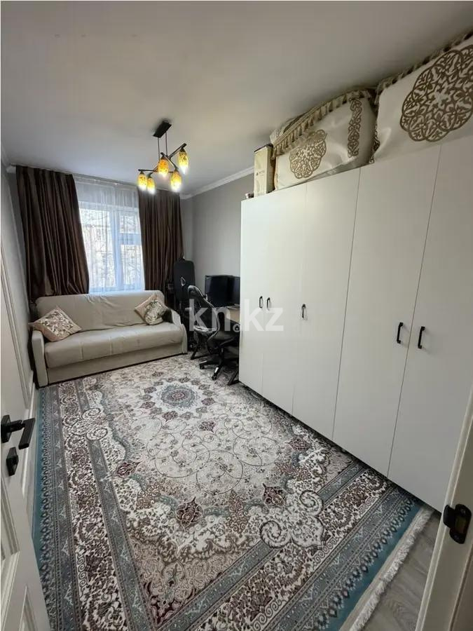 Продажа 3-комнатной квартиры, 60 м², ул. Ауэзова, дом  64/2 в Алматы