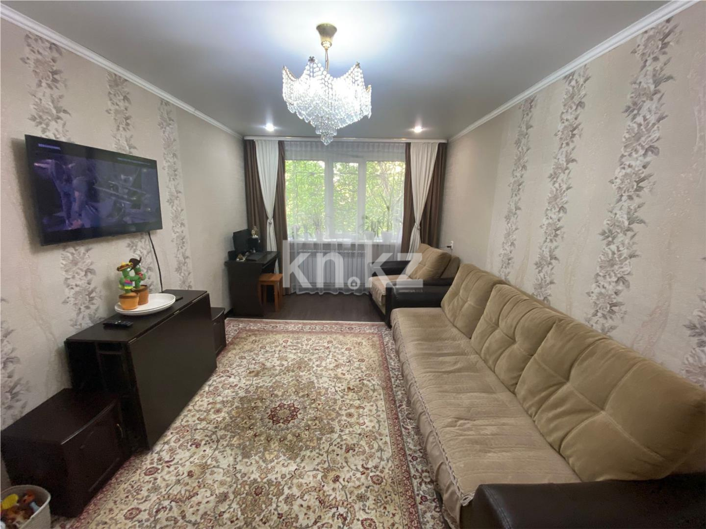 Продажа 2-комнатной квартиры, 43 м², пр. Строителей - Продажа  двухкомнатных квартир в Караганде фото 2 из 10