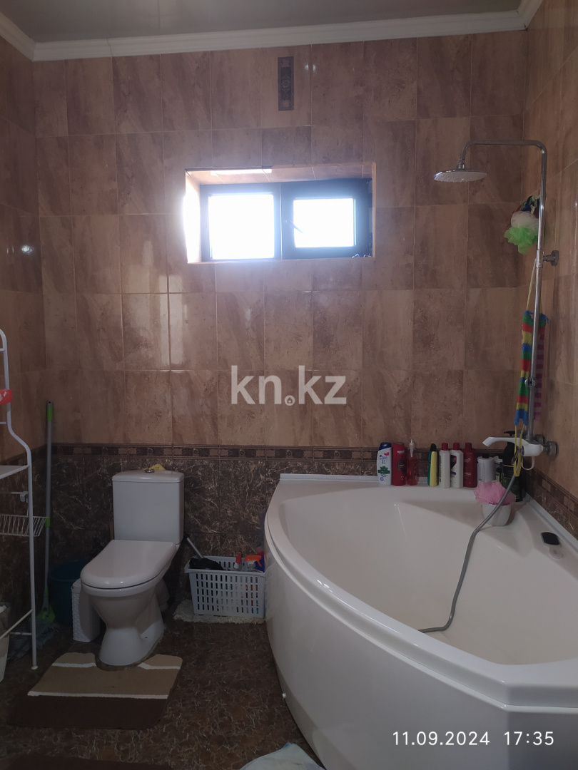 Продажа 5-комнатного дома, 350 м², ул. Яссауи, дом  12а - Продажа квартир в Шымкенте фото 18 из 24