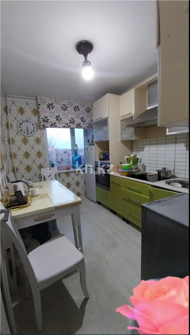 Продажа 3-комнатной квартиры, 65 м², мкр-н 19 - Продажа квартир в Караганде фото 7 из 13
