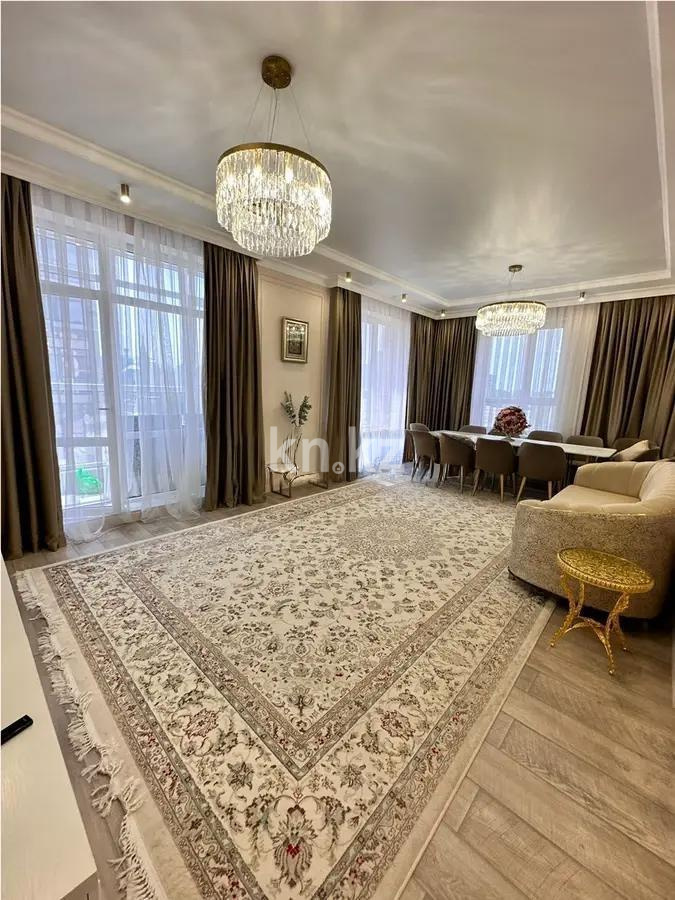 Продажа 5-комнатной квартиры, 160 м², ул. Муканова, дом  41/24 - Продажа  пятикомнатных квартир в Караганде фото 1 из 9