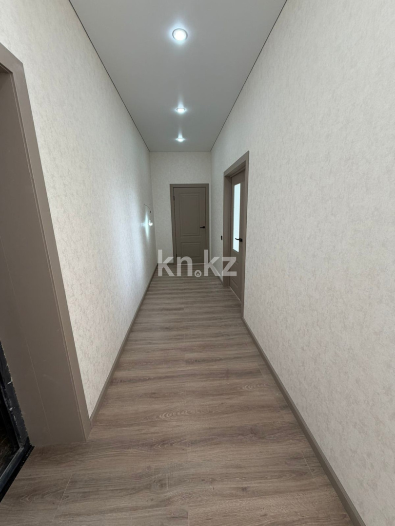 Продажа 2-комнатной квартиры, 71.7 м² в Уральске - фото 5
