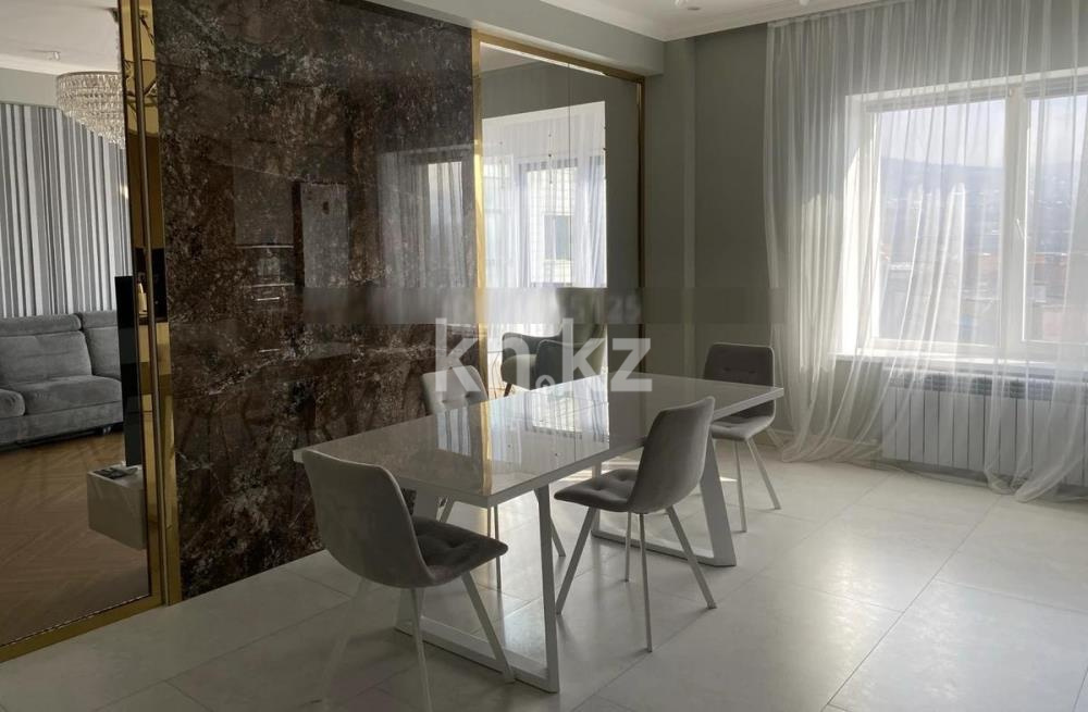 Аренда 4-комнатной квартиры, 200 м² - Аренда квартир помесячно в Алматы фото 2 из 20