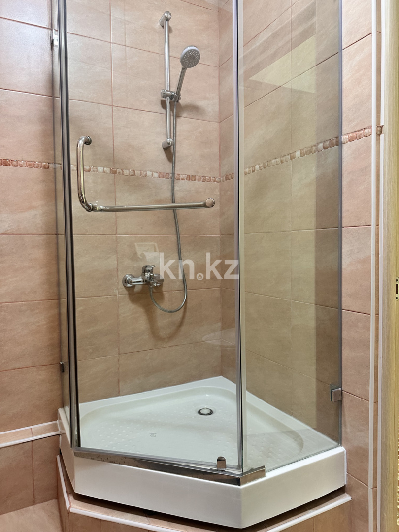 Аренда 1-комнатной квартиры, 42 м² - Аренда офисных и торговых помещений в Усть-Каменогорске фото 14 из 14