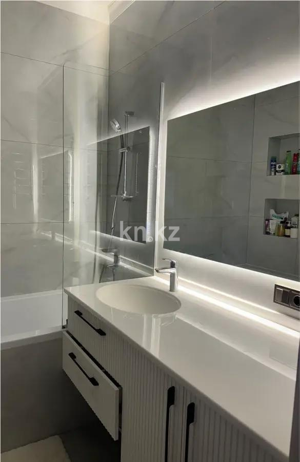 Продажа 3-комнатной квартиры, 90 м², пр. Строителей, дом  28/3 блок Б в Караганде - фото 3