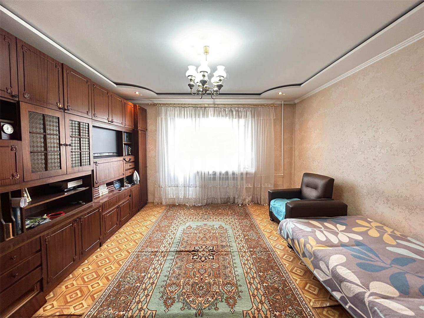 Продажа 3-комнатной квартиры, 66 м², ул. Дюсембекова - Продажа квартир в Караганде фото 1 из 13
