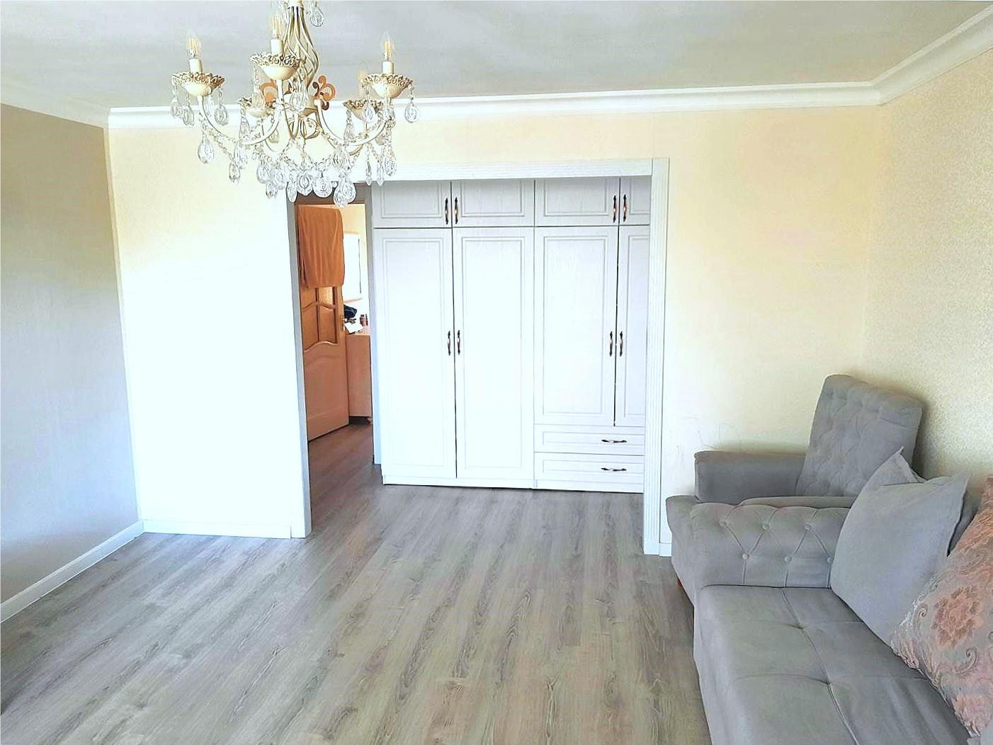 Продажа 4-комнатной квартиры, 73 м², ул. Муканова - Продажа  четырехкомнатных квартир в Караганде фото 2 из 13