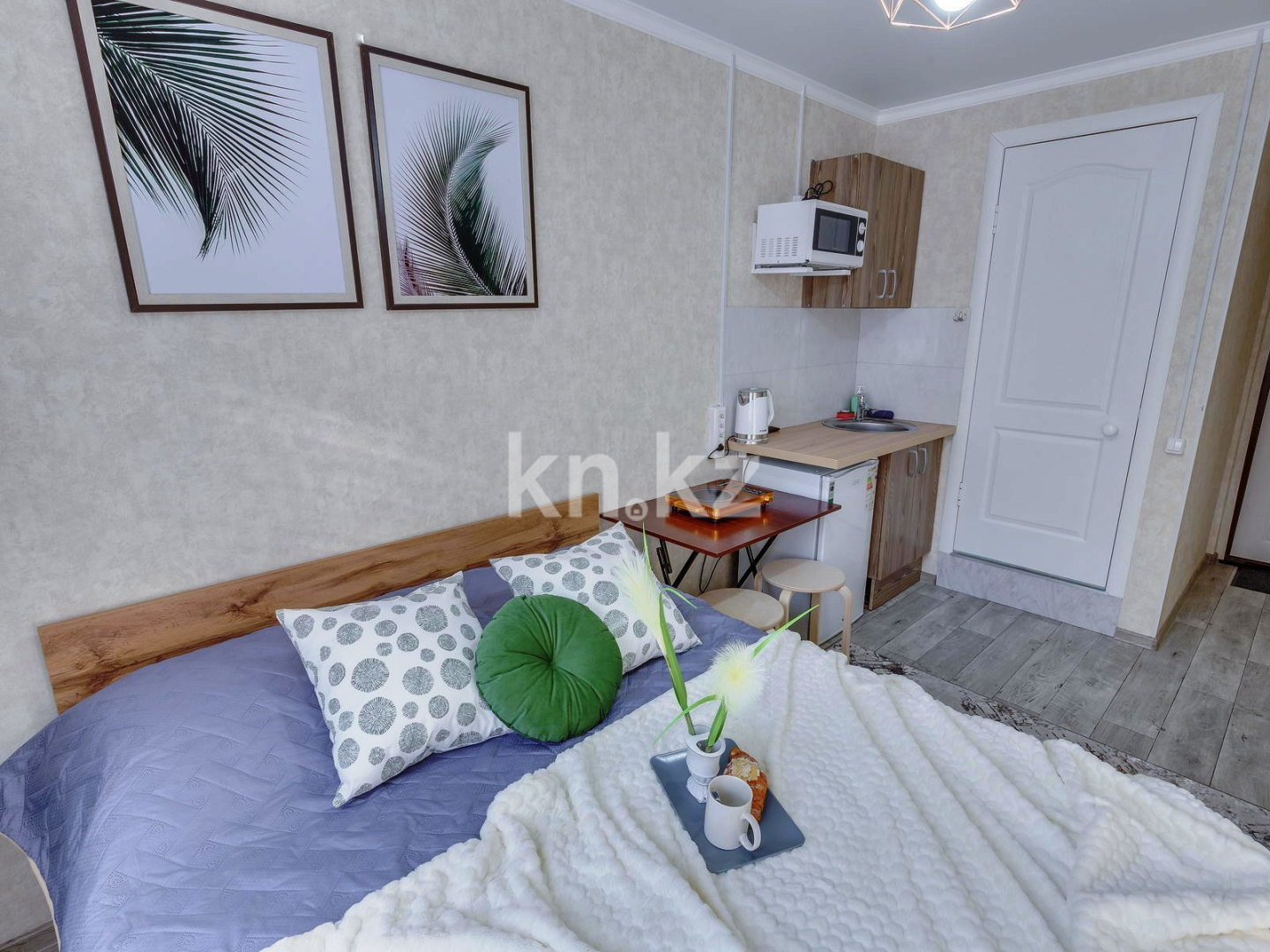 Аренда 1-комнатной квартиры посуточно, 15 м², ул. Казыбек би, дом  126 - ул. Толе би - Аренда  однокомнатных квартир посуточно в Алматы с фото фото 1 из 5