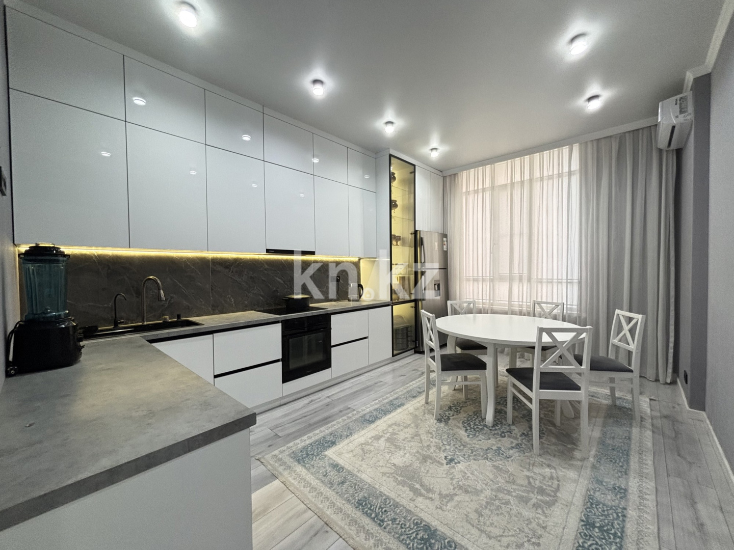 Продажа 2-комнатной квартиры, 68 м², Назыра Торекулова - Продажа  двухкомнатных квартир в Алматы с фото фото 1 из 20