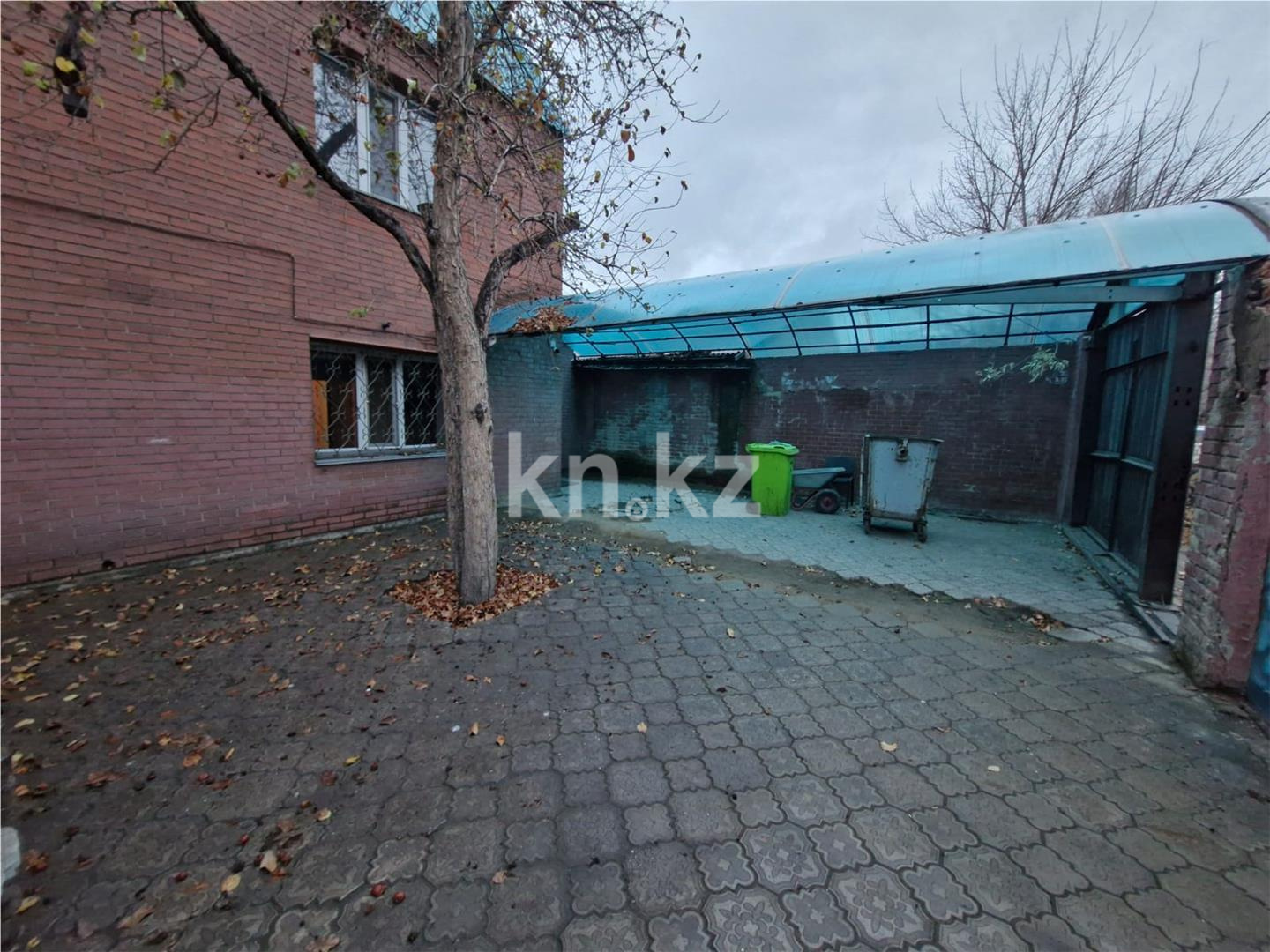 Продажа 10-комнатного дома, 231 м² - Продажа домов, коттеджей в Казахстане фото 2 из 33