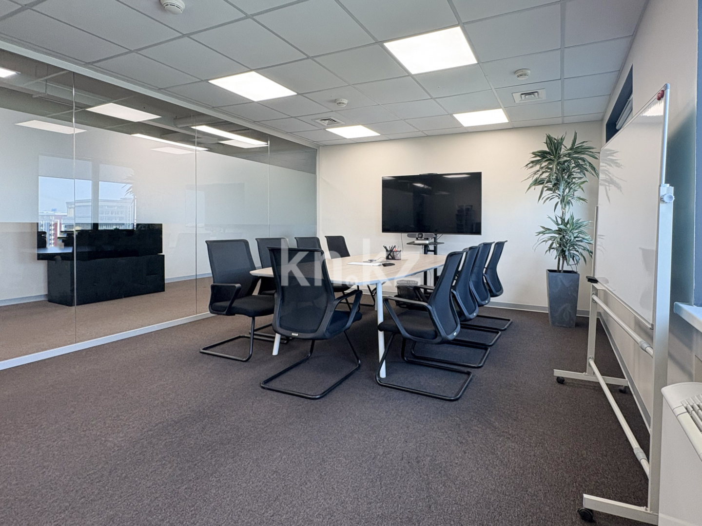 Продажа , 596 м², ул. Богенбай батыра, дом  150 - Продажа офисных и торговых помещений в Алматы с фото фото 6 из 10