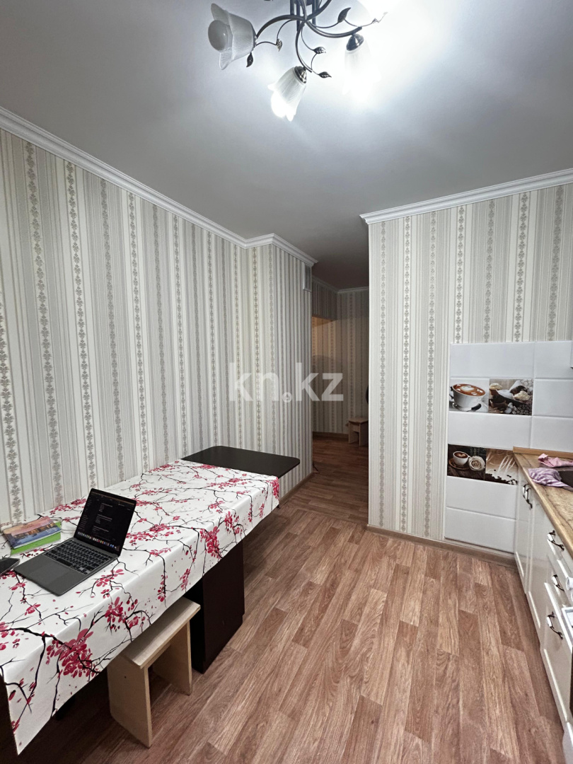 Продажа 2-комнатной квартиры, 57 м², мкр-н Гульдер-1, дом  2 в Караганде - фото 6