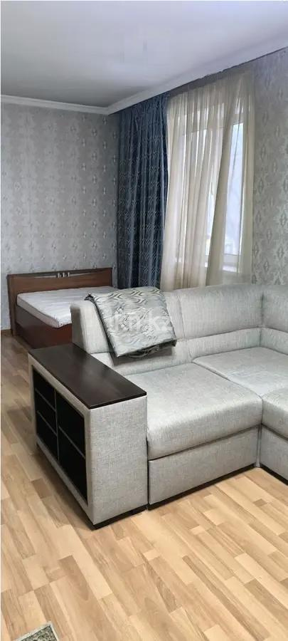 Продажа 1-комнатной квартиры, 39 м², пр. Абылай хана, дом  20а в Астане
