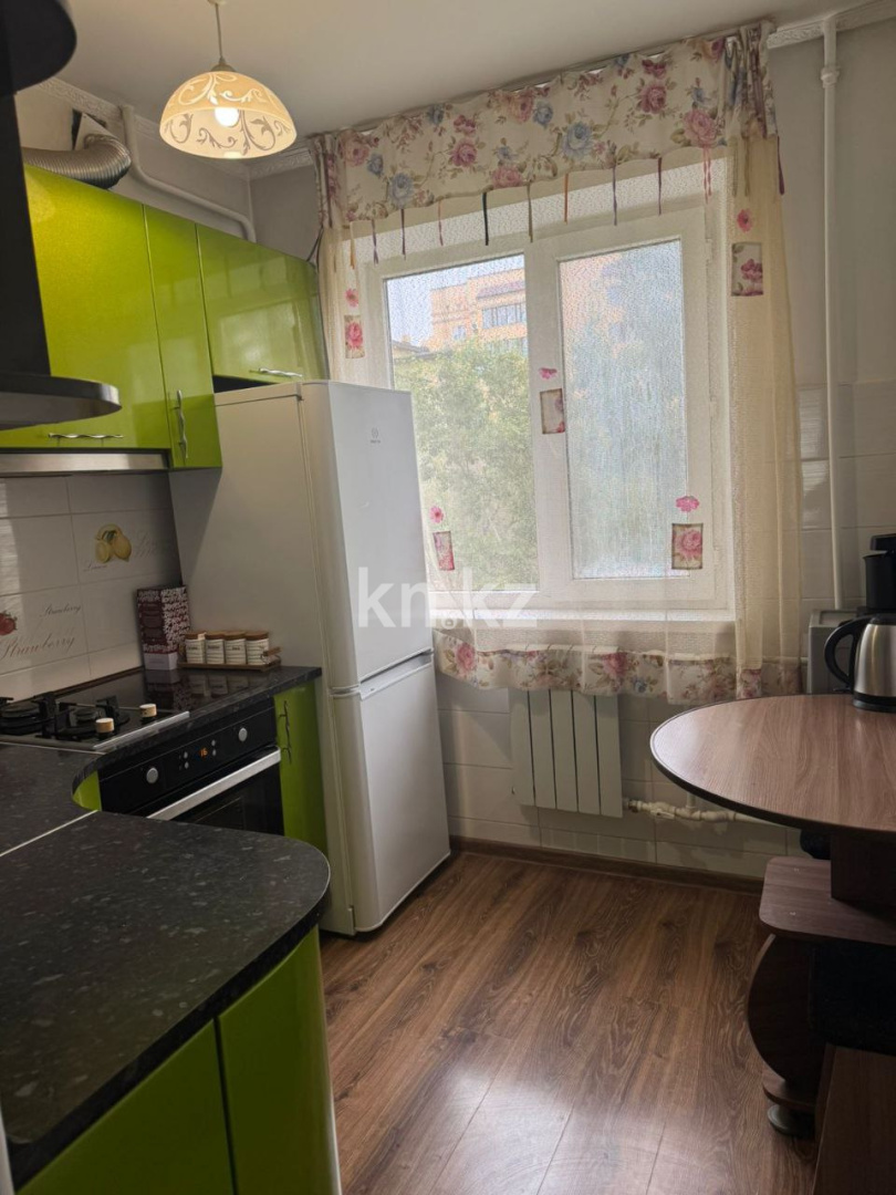 Продажа 3-комнатной квартиры, 62 м², ул. Алиханова, дом  36/2 в Караганде - фото 3