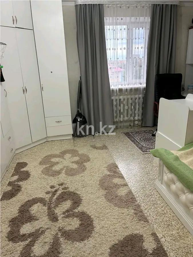 Продажа 2-комнатной квартиры, 64 м², ул. Ермекова в Караганде - фото 2