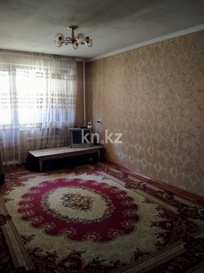 Продажа 2-комнатной квартиры, 43 м², Салтанат, дом  15 - Продажа и аренда недвижимости в Таразе фото 1 из 2