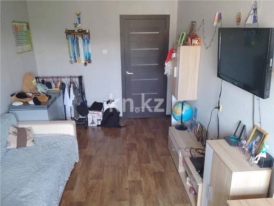 Продажа 3-комнатной квартиры, 63 м², пр. Республики, дом  73/2 - Продажа  трехкомнатных квартир в Темиртау фото 2 из 5