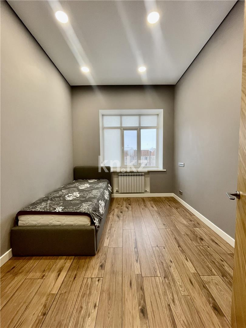 Продажа 3-комнатной квартиры, 82 м², мкр-н Гульдер-1, дом  1/4 - Продажа  трехкомнатных квартир в Караганде фото 7 из 32