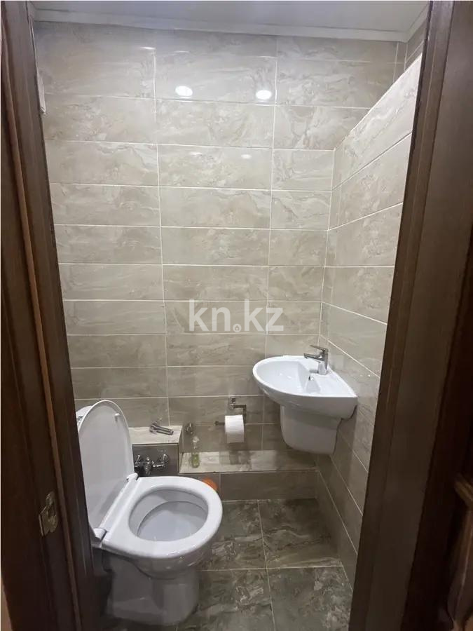 Продажа 3-комнатной квартиры, 74 м², ул. Кабанбай батыра, дом  163а в Алматы - фото 3