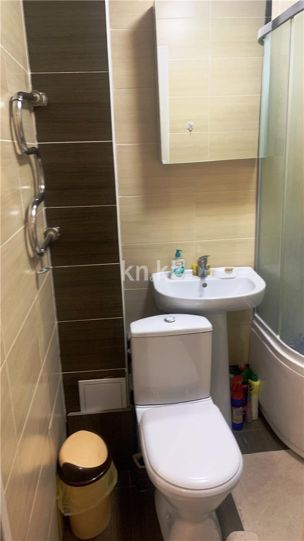 Продажа 3-комнатной квартиры, 57 м², ул. Комиссарова - Продажа квартир в Караганде фото 10 из 17