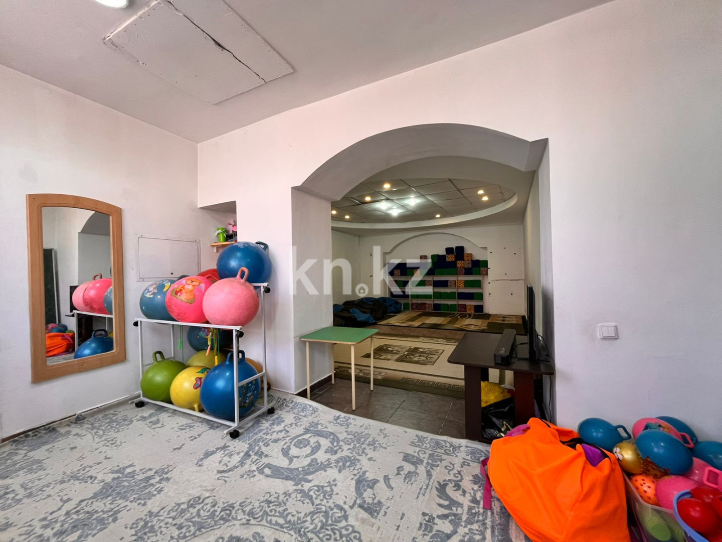 Аренда , ул. Алиханова - Аренда офисных и торговых помещений в Караганде с фото фото 6 из 7