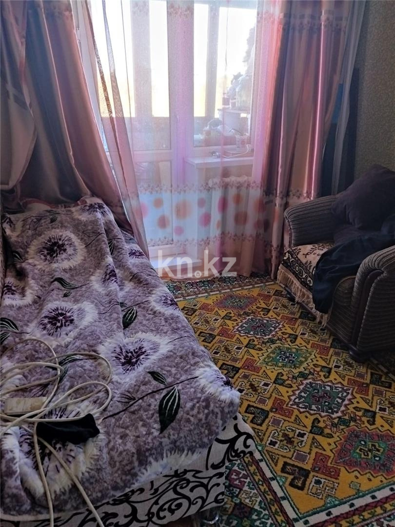 Продажа 4-комнатной квартиры, 62 м², мкр-н 18 - Продажа  четырехкомнатных квартир в Караганде фото 4 из 10