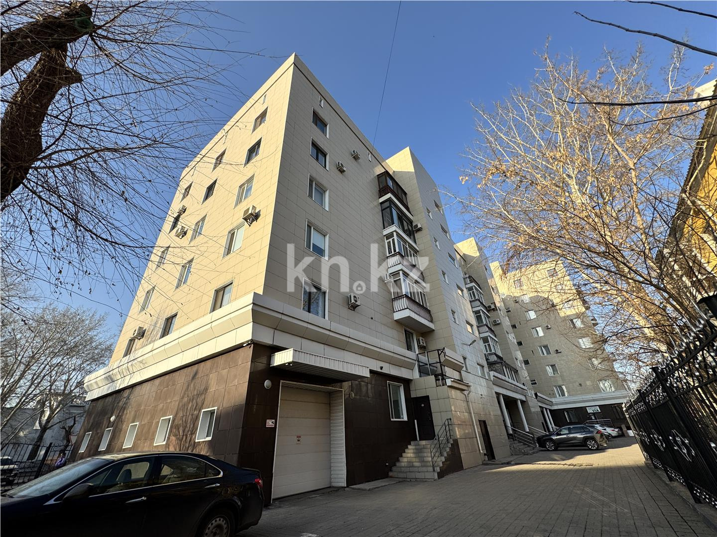 Продажа 3-комнатной квартиры, 132 м², ул. Абая, дом  5 - Продажа квартир в Караганде фото 35 из 38