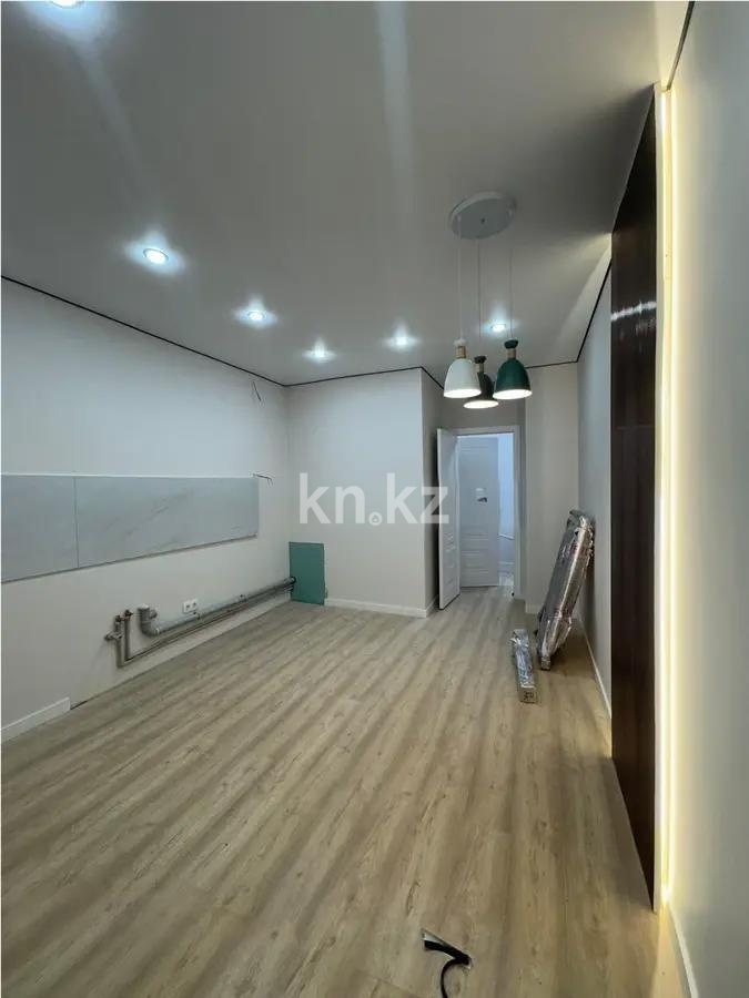 Продажа 2-комнатной квартиры, 63 м², ул. Толе би, дом  285/8 в Алматы - фото 4