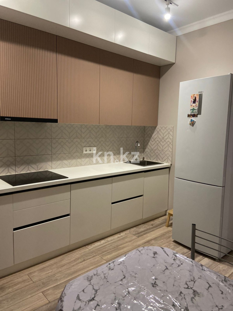 Аренда 2-комнатной квартиры, 57 м² в Астане