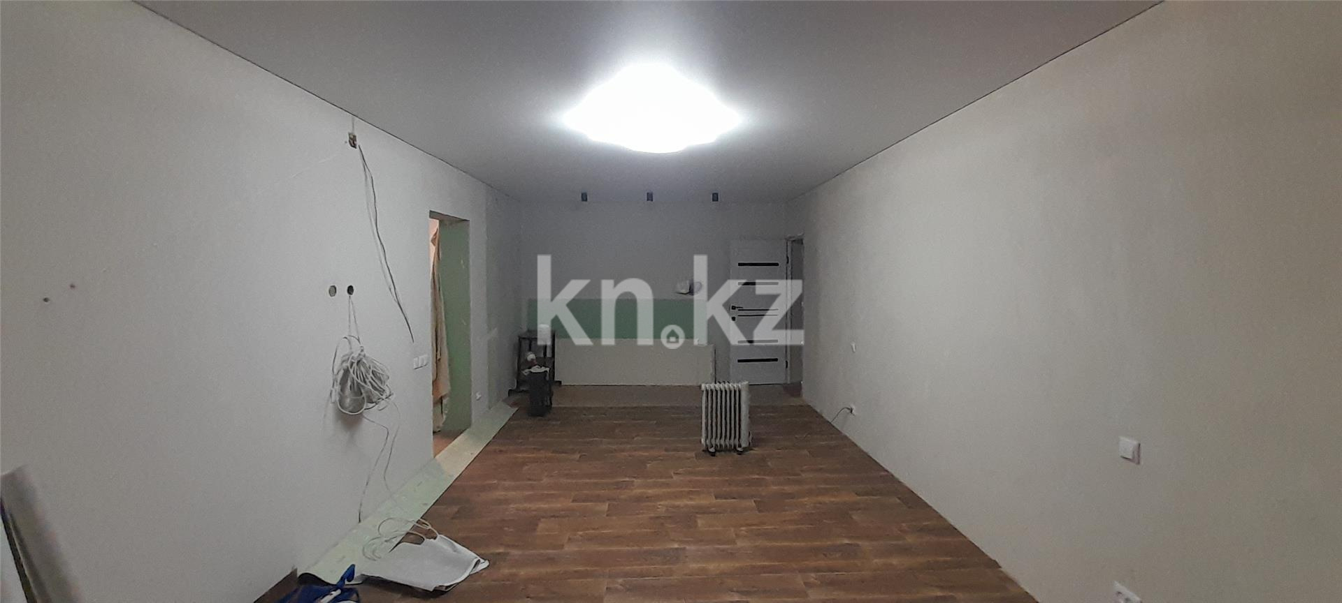 Продажа 3-комнатной квартиры, 80 м², пр. Строителей - Продажа квартир в Темиртау фото 2 из 14