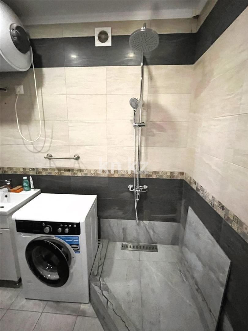 Продажа 3-комнатной квартиры, 86 м², 83 квартал - Продажа  трехкомнатных квартир в Караганде фото 19 из 28